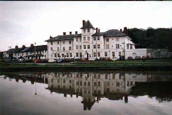 Falcoln Hotel
